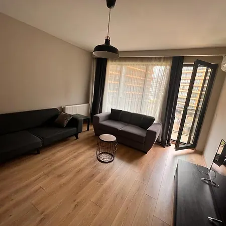 Lens Living Center * Κωνσταντινούπολη